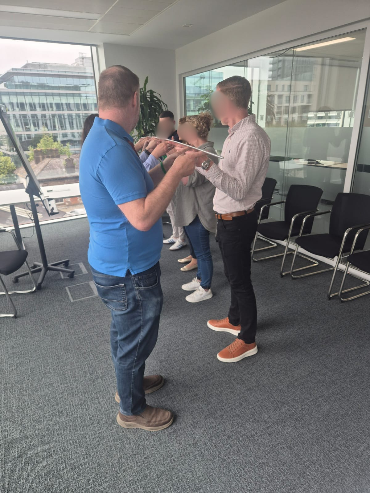 b3779057-97c0-4889-a775-2d5a74f94fe7